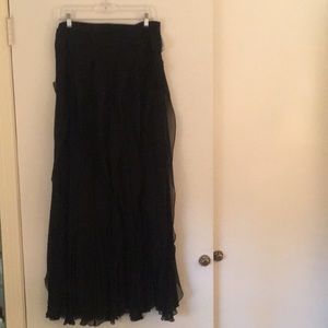 Flowy Long black skirt